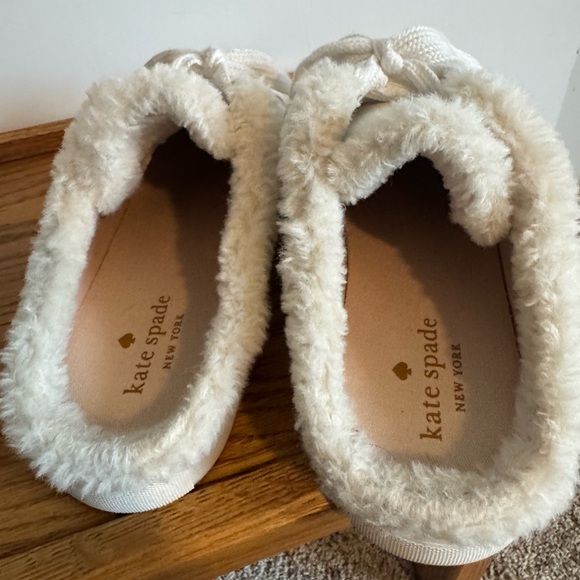 Kate Spade White and Tan Fur Lined Slip on Sneakers with Heart Accent - Picture 3 of 5